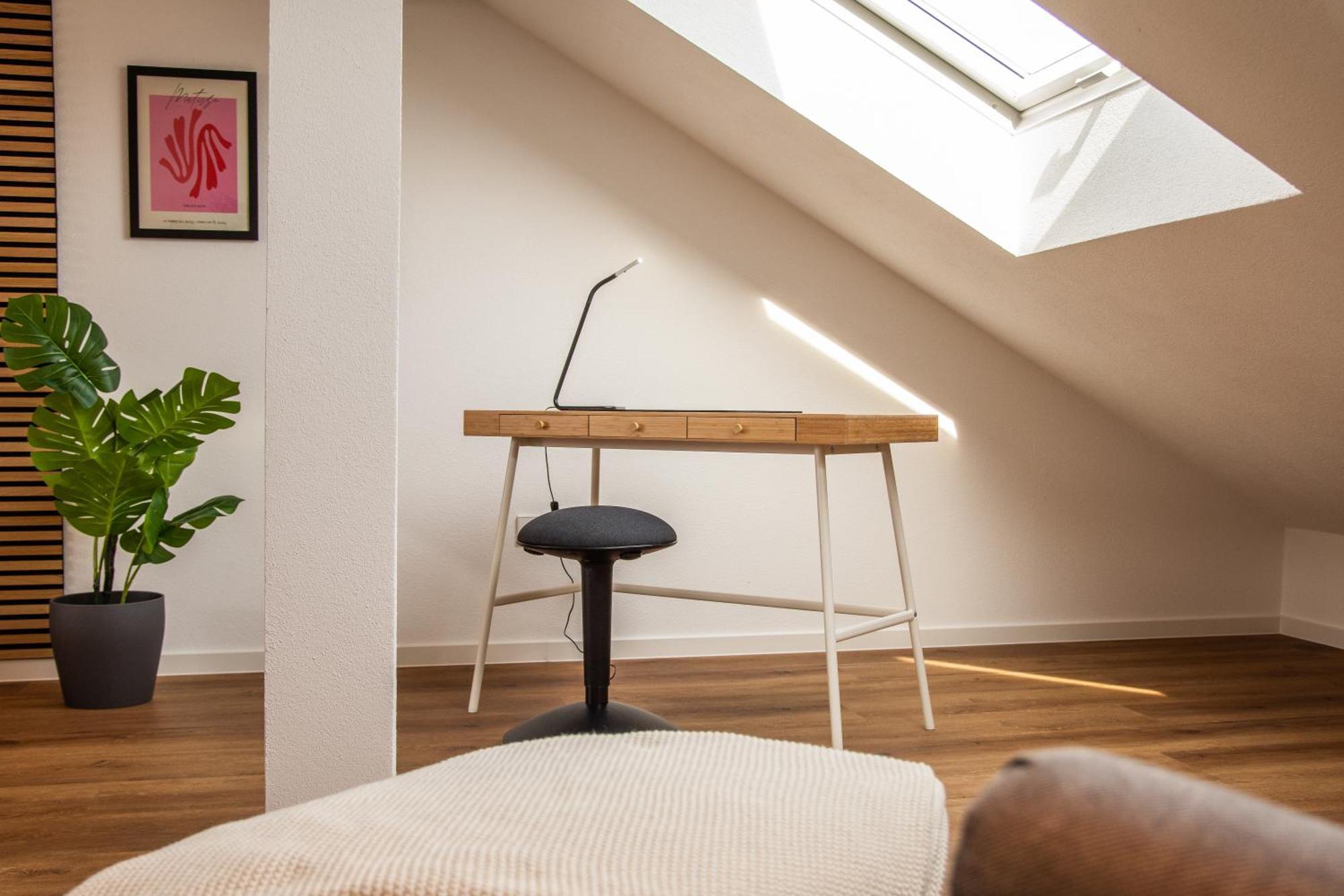 Das Raum-Wunder Mit Kueche Und Smart-Tv Karlsruhe Buitenkant foto